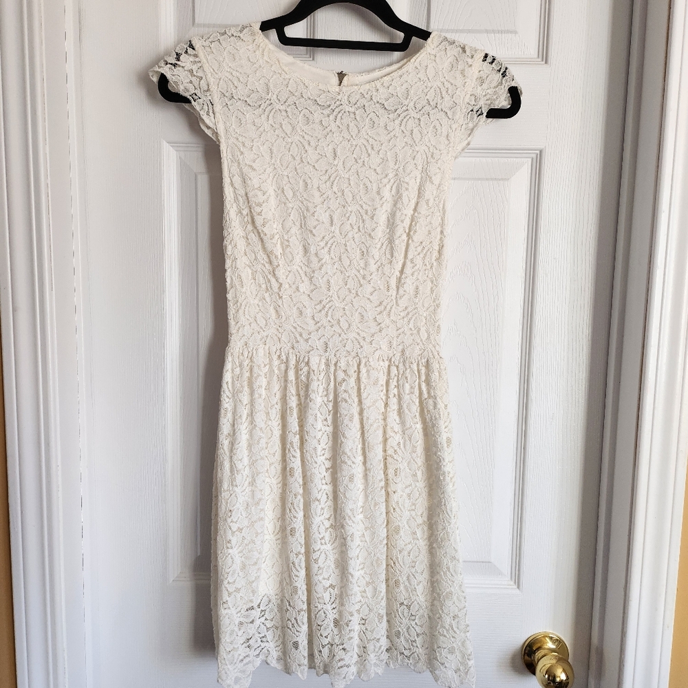 Aritzia Talula Belgravia Dress size 2